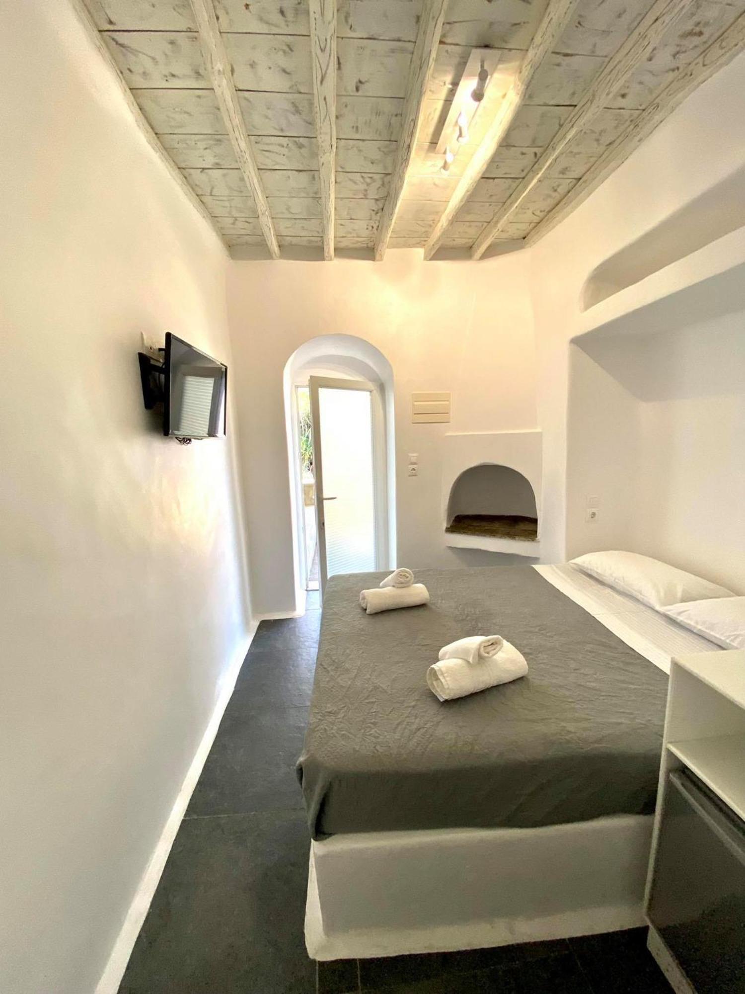Mykonos Vibes Airport Studios And Apartments Mykonos Town Exterior photo